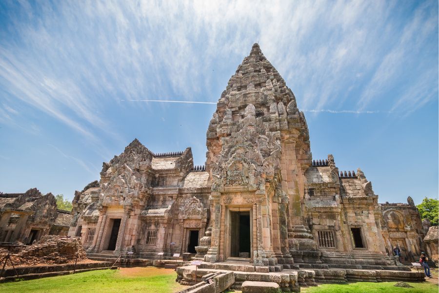 Phanom rung historical park temple