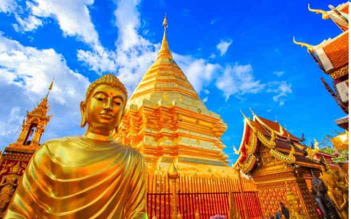 Chedi d'or à Wat Phra That Doi Suthep