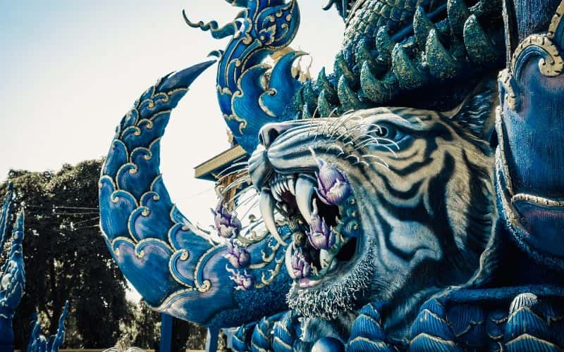 Fusion des éléments traditionnels et de l'art moderne, Temple Bleu