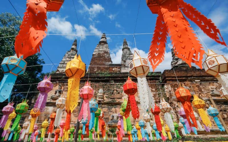 Défilés durant le festival Yi Peng